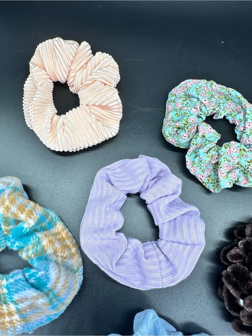 6 Pc Hair Scrunchies Set Pastel Ribbed Knit Plaid Floral Velvet Plaid Hair Ties